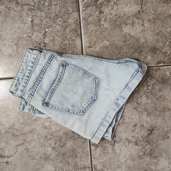 PacSun Mom Short - Picture 2 of 6